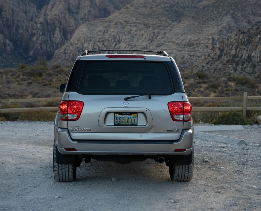 2006 Toyota Sequoia 1st Gen - Image 10 of 31
