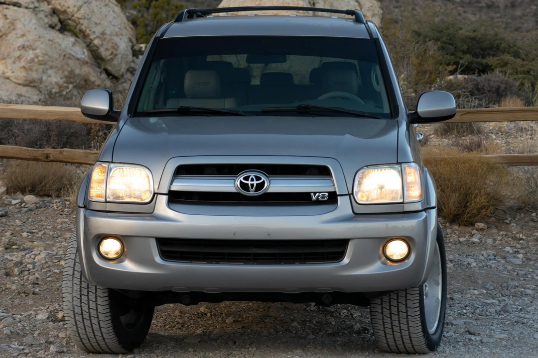 2006 Toyota Sequoia 1st Gen - Image 2 of 31