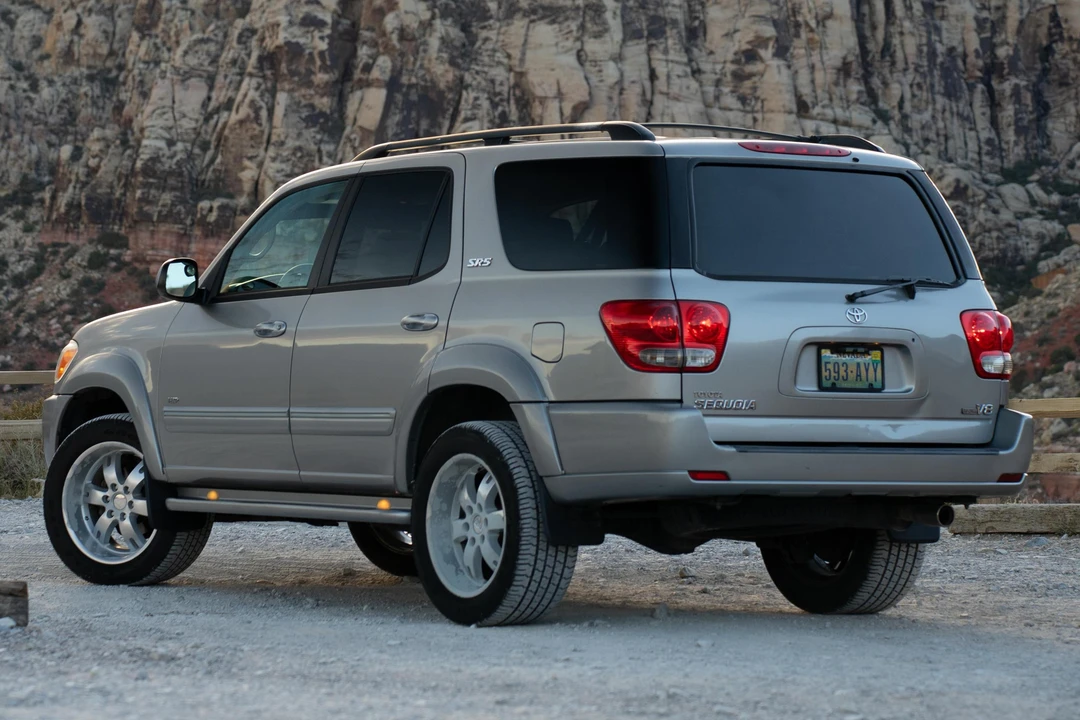 2006 Toyota Sequoia 1st Gen - Image 4 of 31