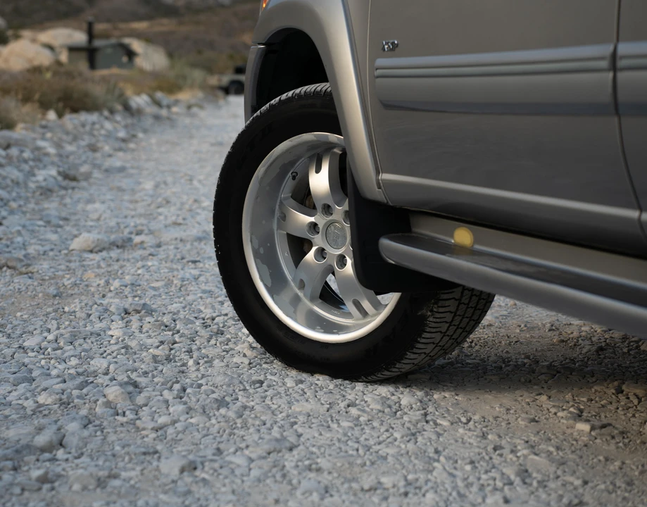 2006 Toyota Sequoia 1st Gen - Image 21 of 31