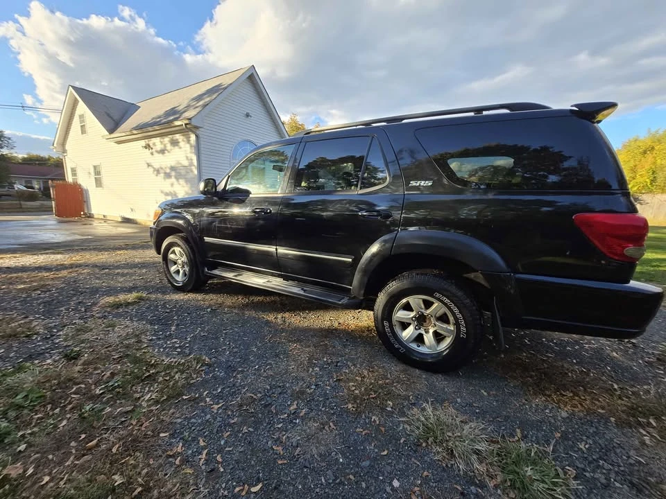 2006 Toyota Sequoia 1st Gen - Image 3 of 19