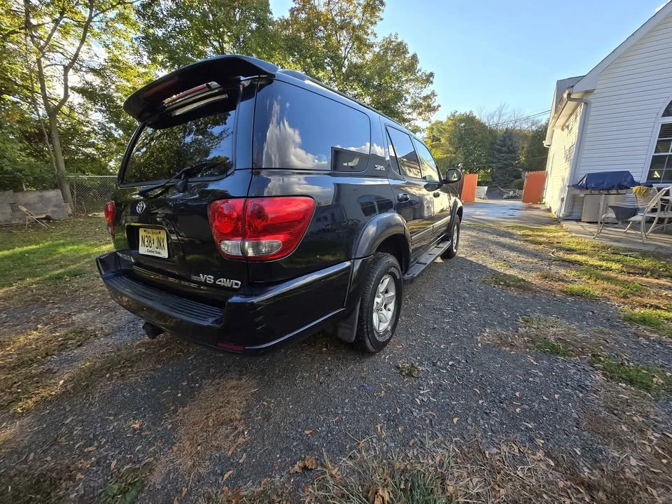 2006 Toyota Sequoia 1st Gen - Image 5 of 19