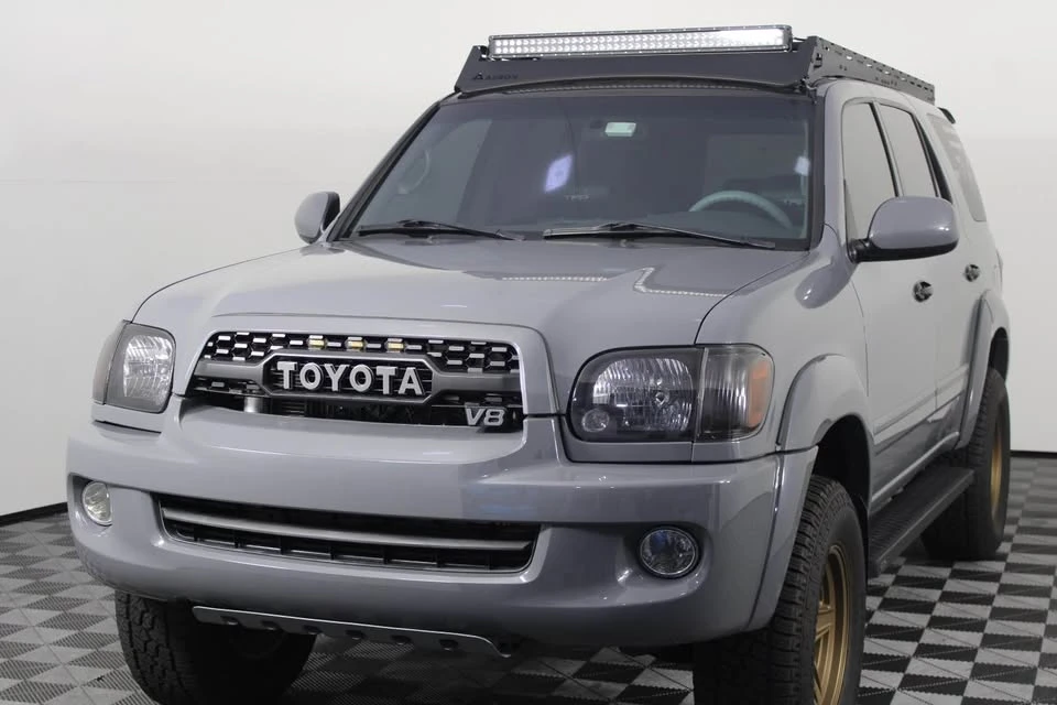 2006 Toyota Sequoia 1st Gen - Image 2 of 9