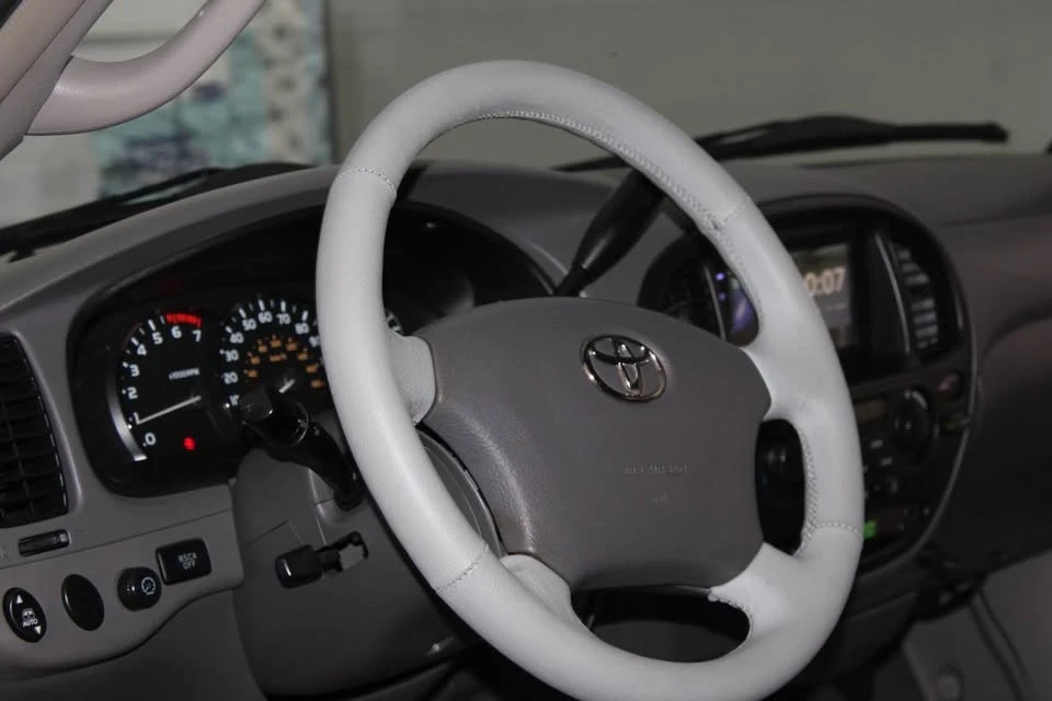 2006 Toyota Sequoia 1st Gen - Image 5 of 9
