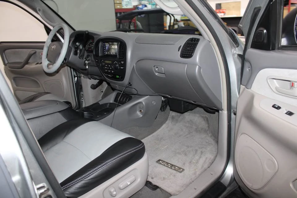 2006 Toyota Sequoia 1st Gen - Image 9 of 9