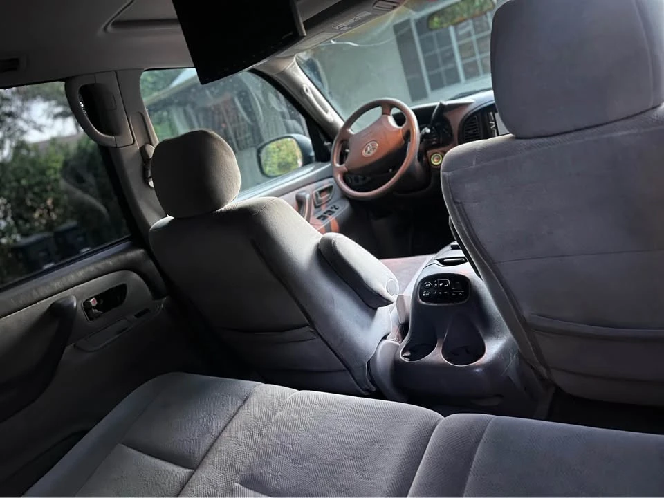 2006 Toyota Sequoia 1st Gen - Image 13 of 20