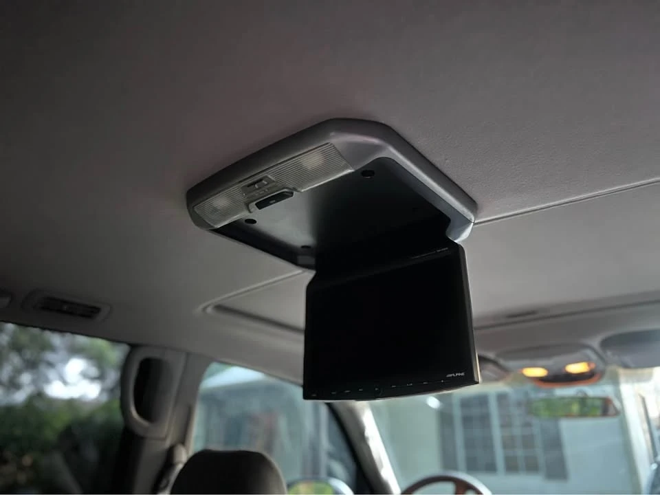 2006 Toyota Sequoia 1st Gen - Image 8 of 20