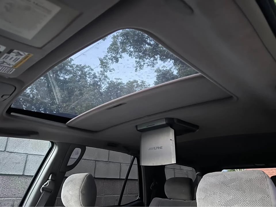 2006 Toyota Sequoia 1st Gen - Image 4 of 20