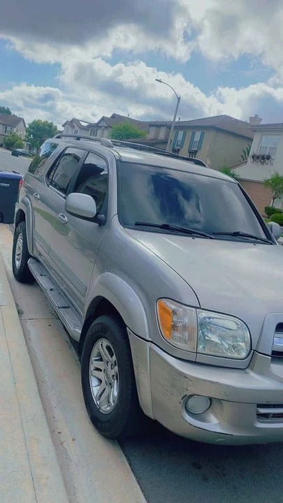 2006 Toyota Sequoia 1st Gen - Image 8 of 12