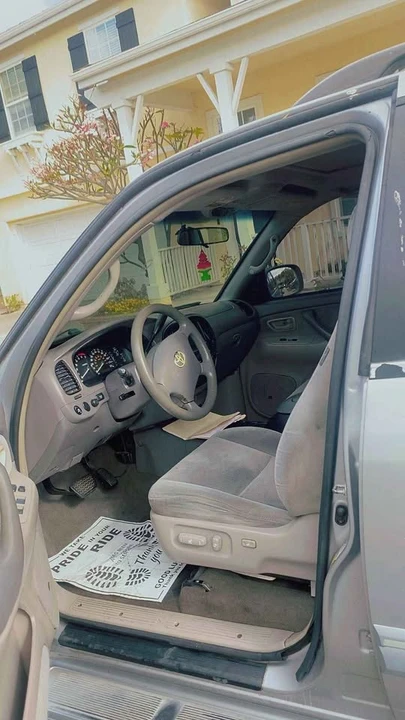 2006 Toyota Sequoia 1st Gen - Image 9 of 12