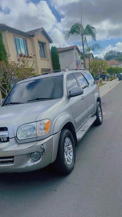 2006 Toyota Sequoia 1st Gen - Image 7 of 12