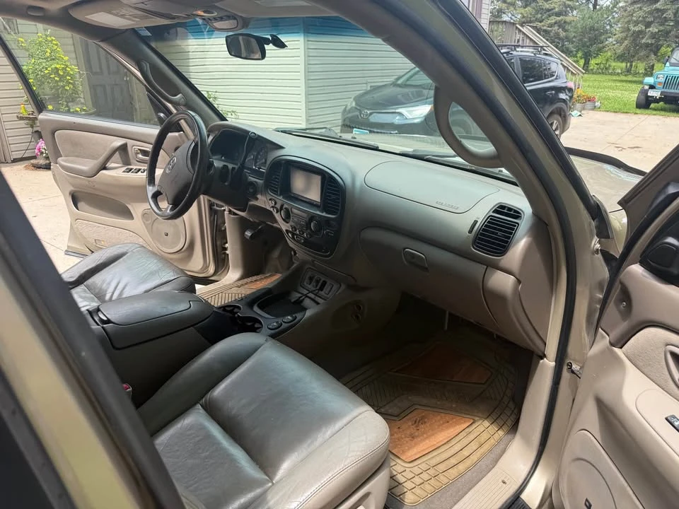 2006 Toyota Sequoia 1st Gen - Image 6 of 12