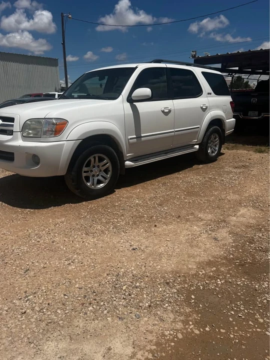 2006 Toyota Sequoia 1st Gen - Image 2 of 8