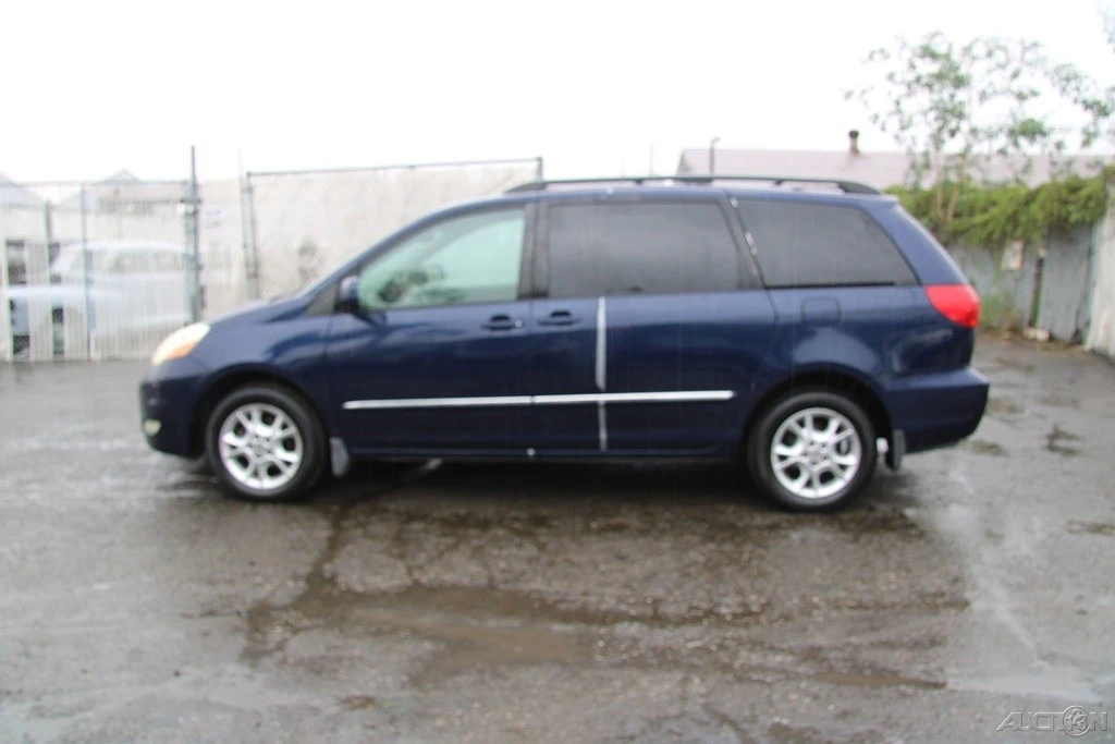 2006 Toyota Sienna 2nd Gen - Image 3 of 21