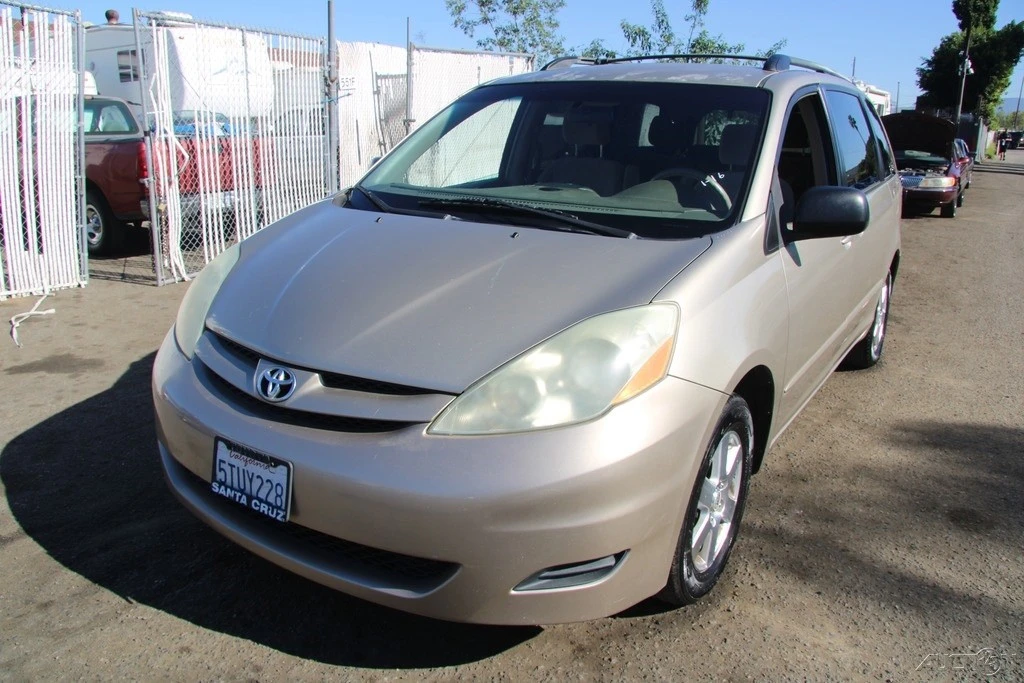 2006 Toyota Sienna 2nd Gen - Image 2 of 21