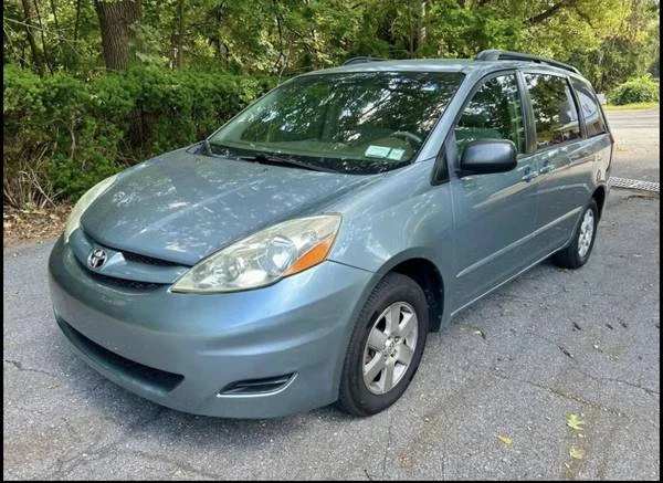 2006 Toyota Sienna 2nd Gen - Image 3 of 7