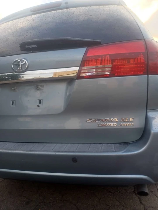 2006 Toyota Sienna 2nd Gen - Image 16 of 20