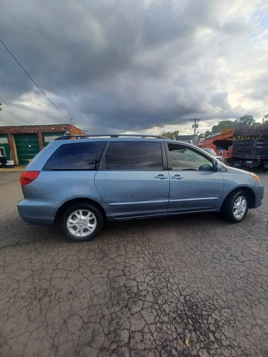 2006 Toyota Sienna 2nd Gen - Image 14 of 20