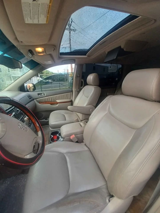 2006 Toyota Sienna 2nd Gen - Image 13 of 20