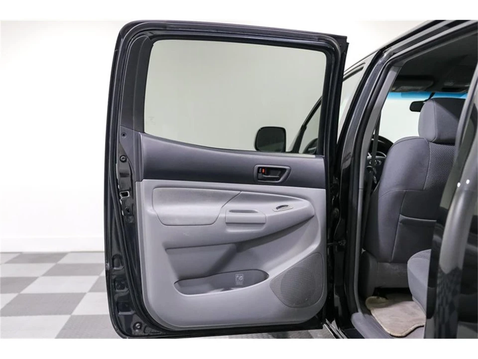 2006 Toyota Tacoma 2nd Gen - Image 13 of 27