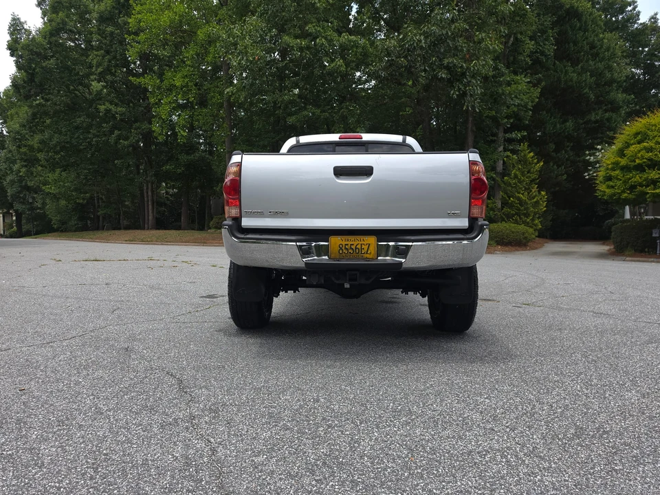 2006 Toyota Tacoma 2nd Gen - Image 11 of 31