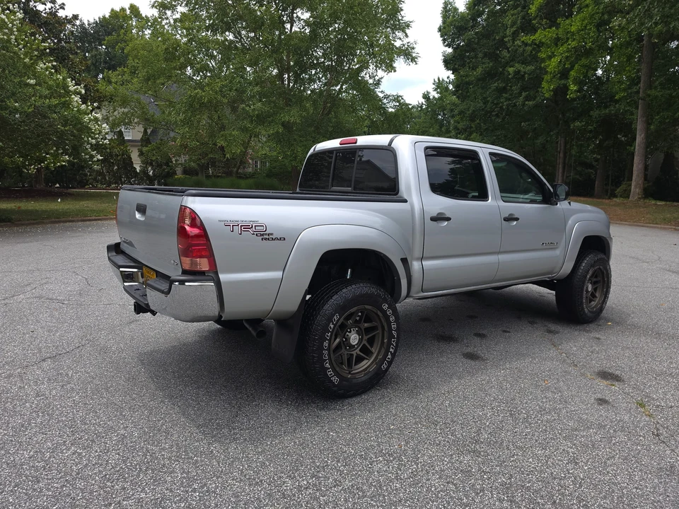 2006 Toyota Tacoma 2nd Gen - Image 9 of 31
