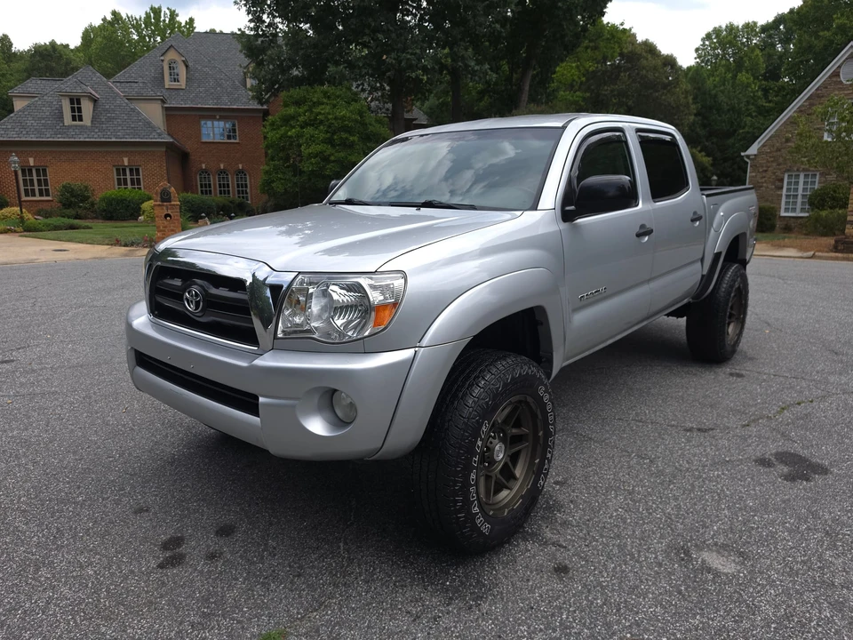 2006 Toyota Tacoma 2nd Gen - Image 3 of 31