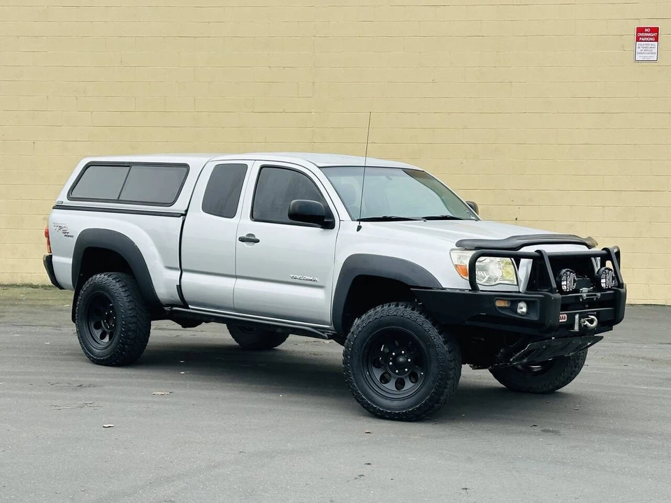 2006 Toyota Tacoma 2nd Gen - Image 2 of 21