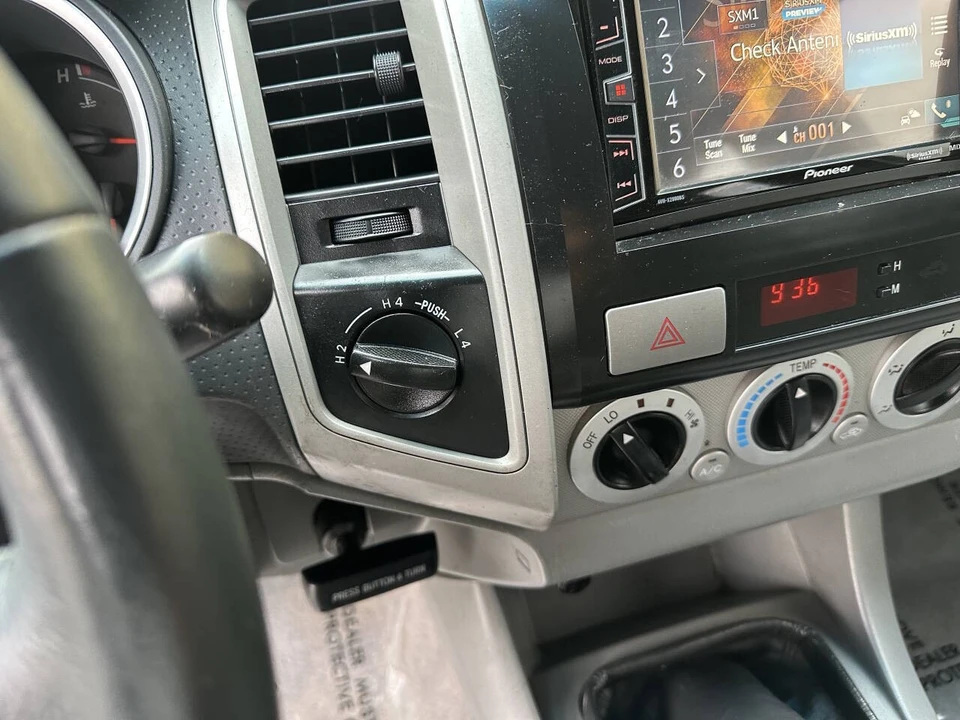 2006 Toyota Tacoma 2nd Gen - Image 15 of 21