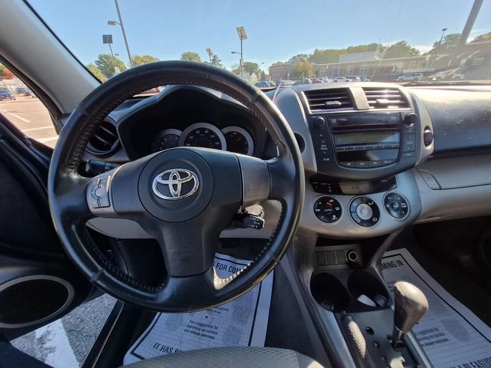 2006 Toyota RAV4 3rd Gen - Image 11 of 20