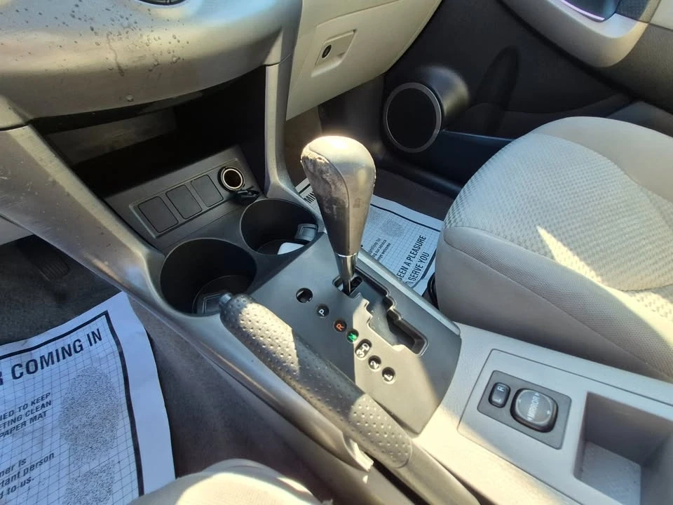 2006 Toyota RAV4 3rd Gen - Image 14 of 20