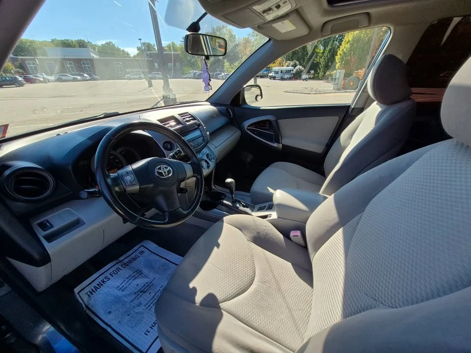 2006 Toyota RAV4 3rd Gen - Image 9 of 20
