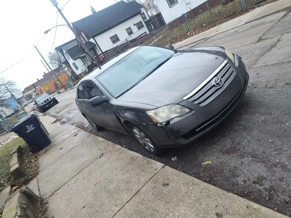 2006 Toyota Avalon 2nd Gen - Image 7 of 9