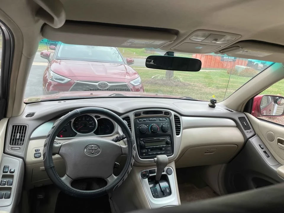 2006 Toyota Highlander - Image 8 of 12