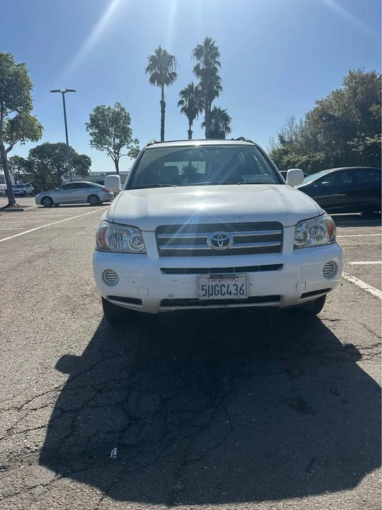 2006 Toyota Highlander - Image 2 of 14