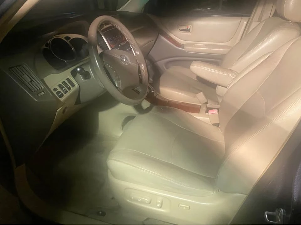 2006 Toyota Highlander - Image 6 of 10