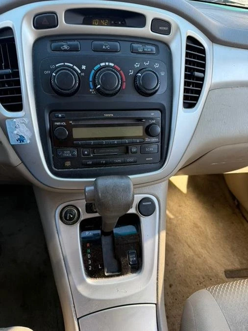 2006 Toyota Highlander - Image 10 of 15