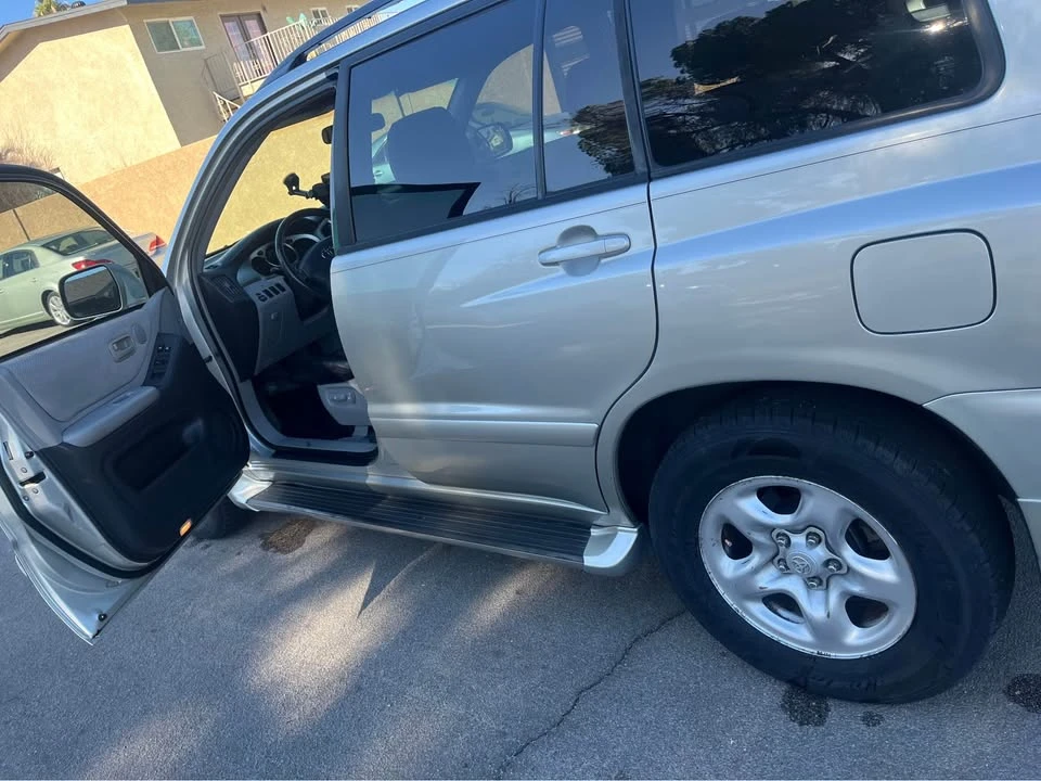 2006 Toyota Highlander - Image 12 of 14