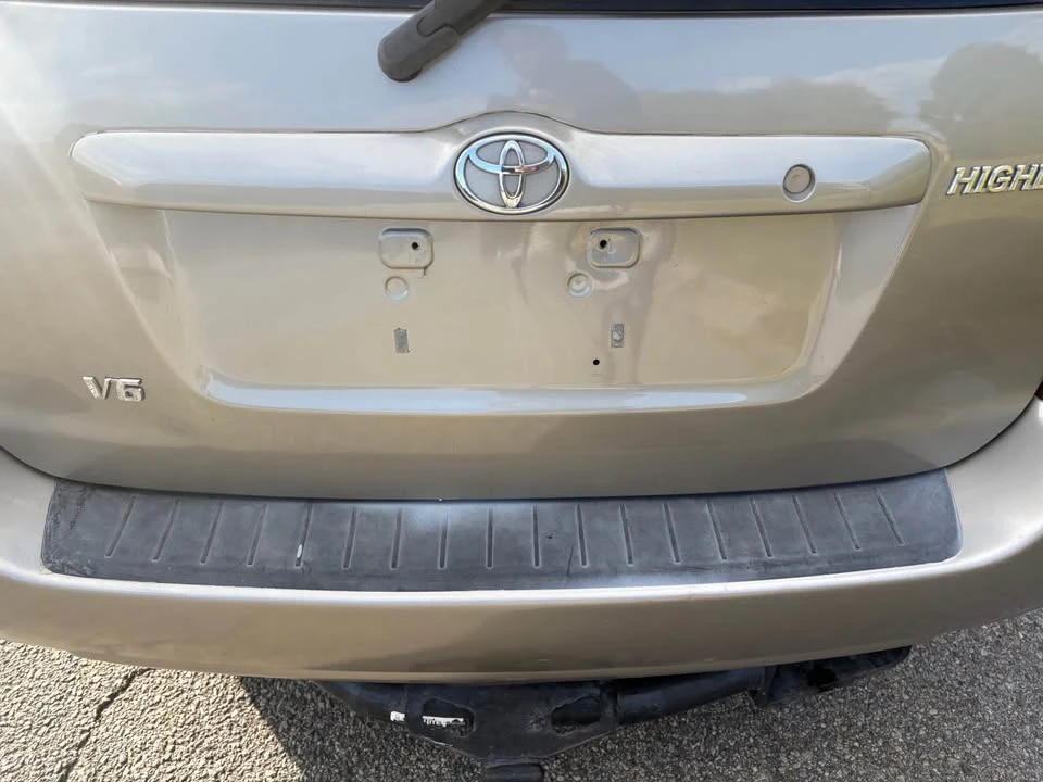2006 Toyota Highlander - Image 8 of 11