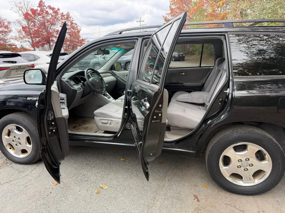 2006 Toyota Highlander - Image 9 of 12