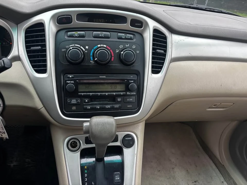 2006 Toyota Highlander - Image 14 of 19