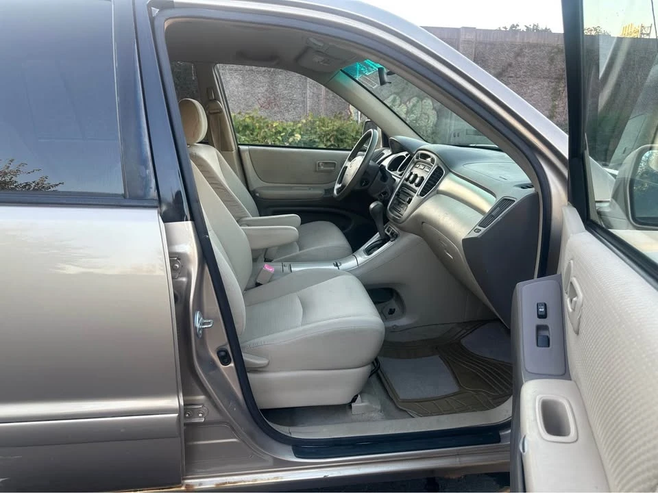 2006 Toyota Highlander - Image 8 of 9