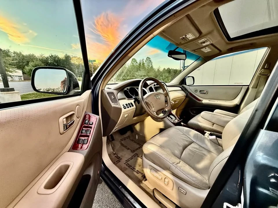 2006 Toyota Highlander - Image 10 of 20