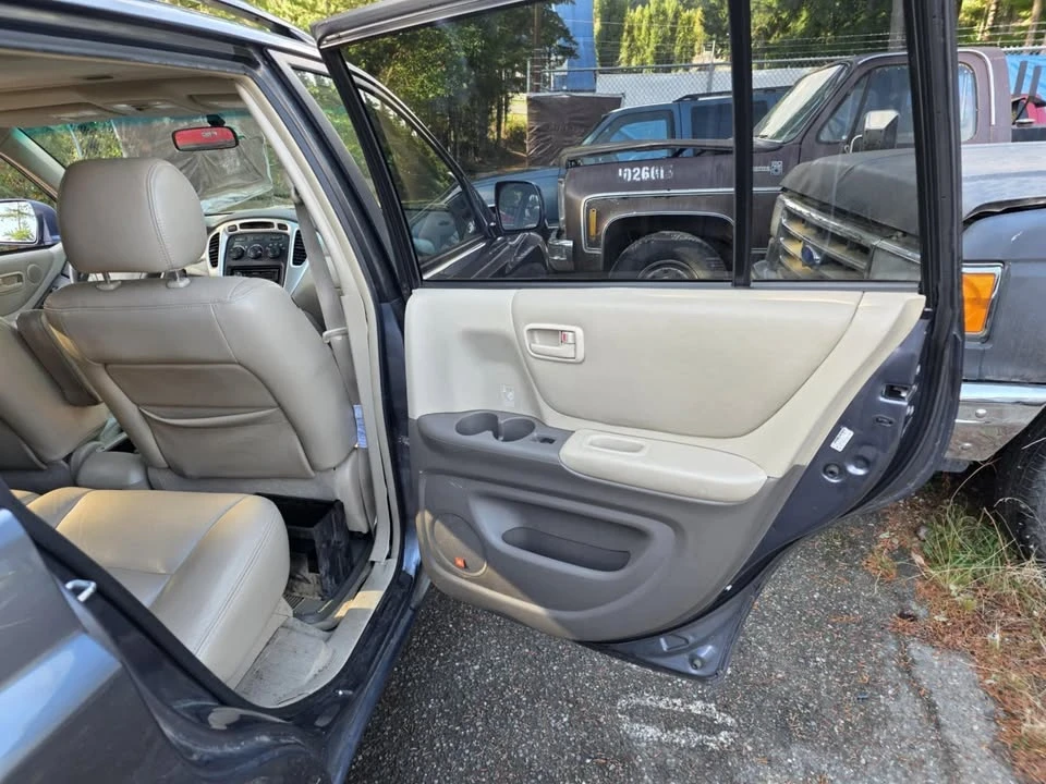 2006 Toyota Highlander - Image 8 of 18