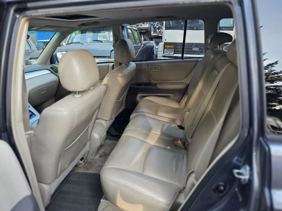 2006 Toyota Highlander - Image 16 of 18