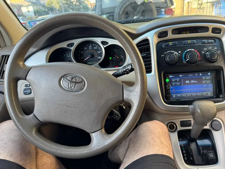 2006 Toyota Highlander - Image 10 of 11