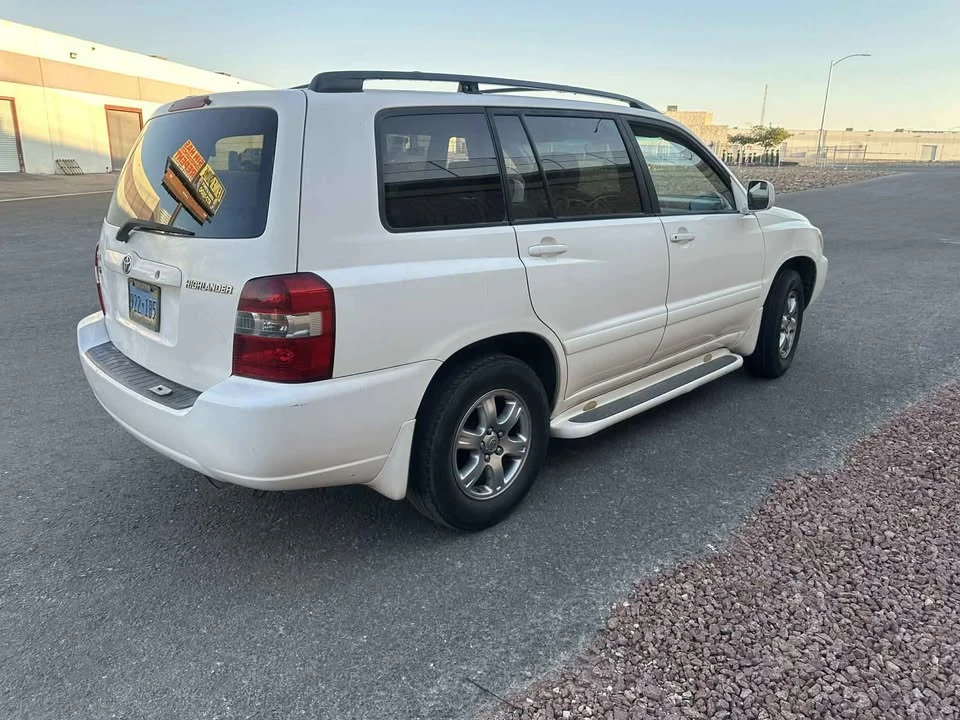 2006 Toyota Highlander - Image 2 of 6
