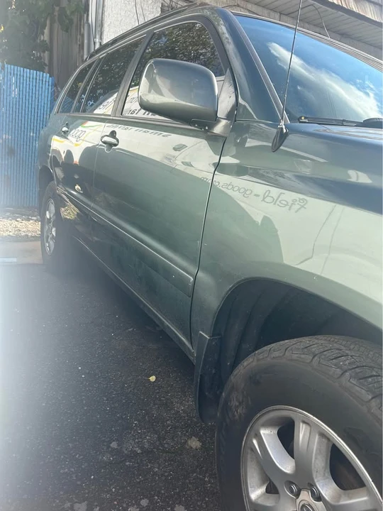 2006 Toyota Highlander - Image 2 of 10