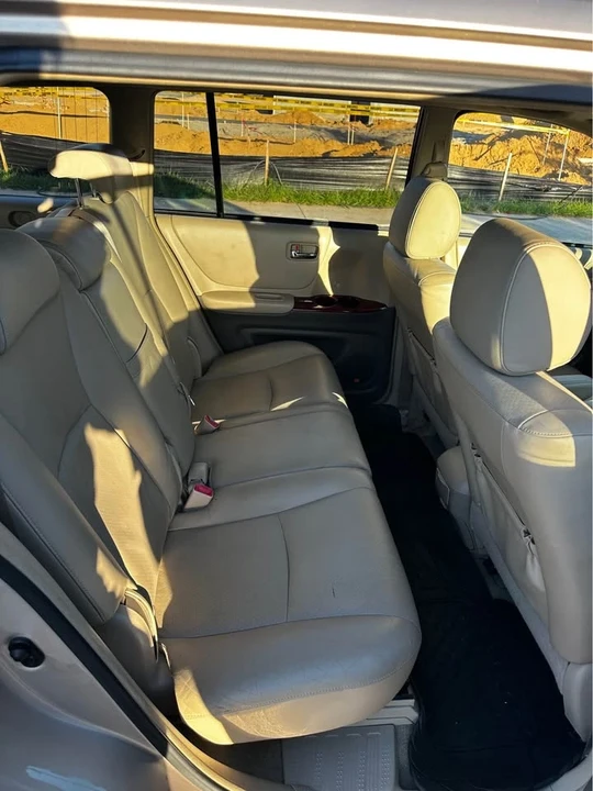 2006 Toyota Highlander - Image 11 of 12