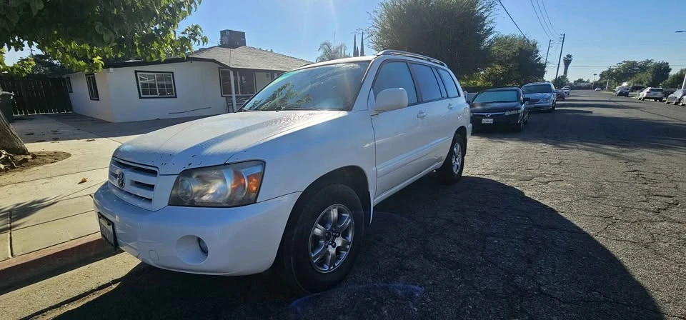 2006 Toyota Highlander - Image 2 of 18